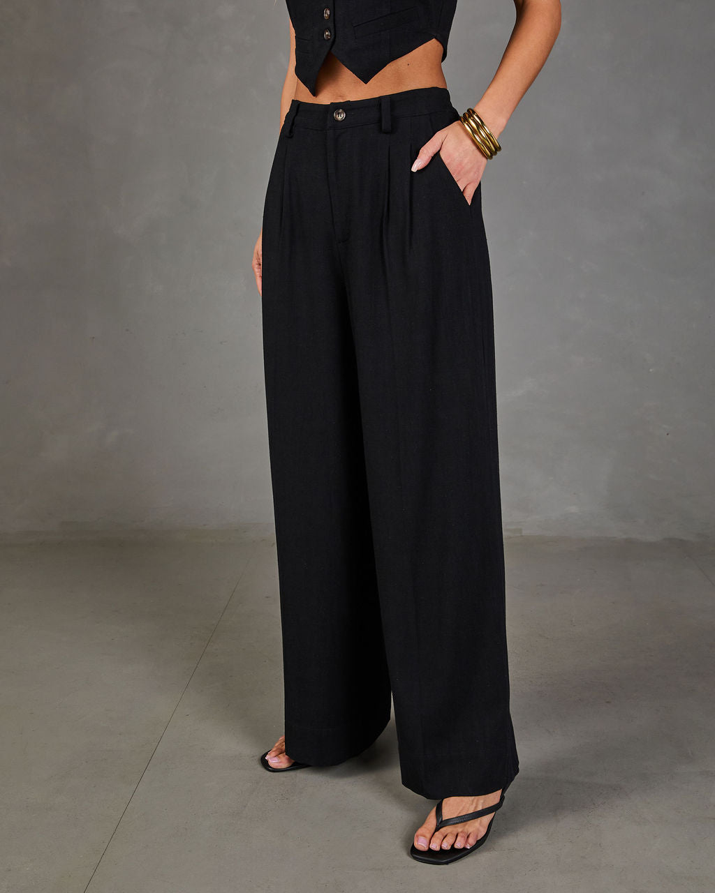 Leva Pocketed Wide Leg Pants