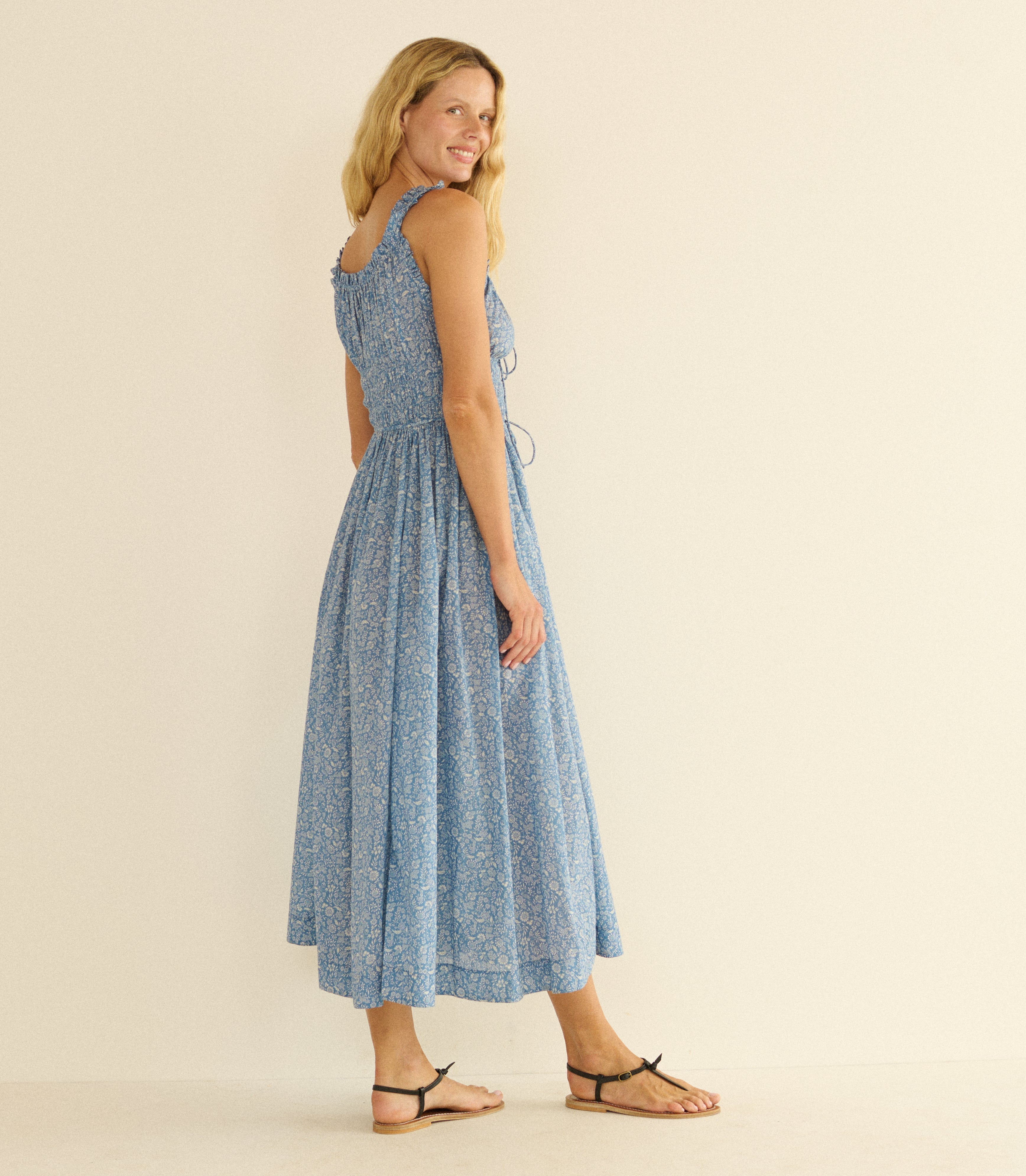 EMMARETTA DRESS -- BLUE GARDEN BLOOM