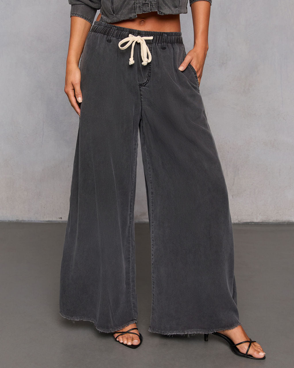 Easy Mode Drawstring Wide Leg Pants