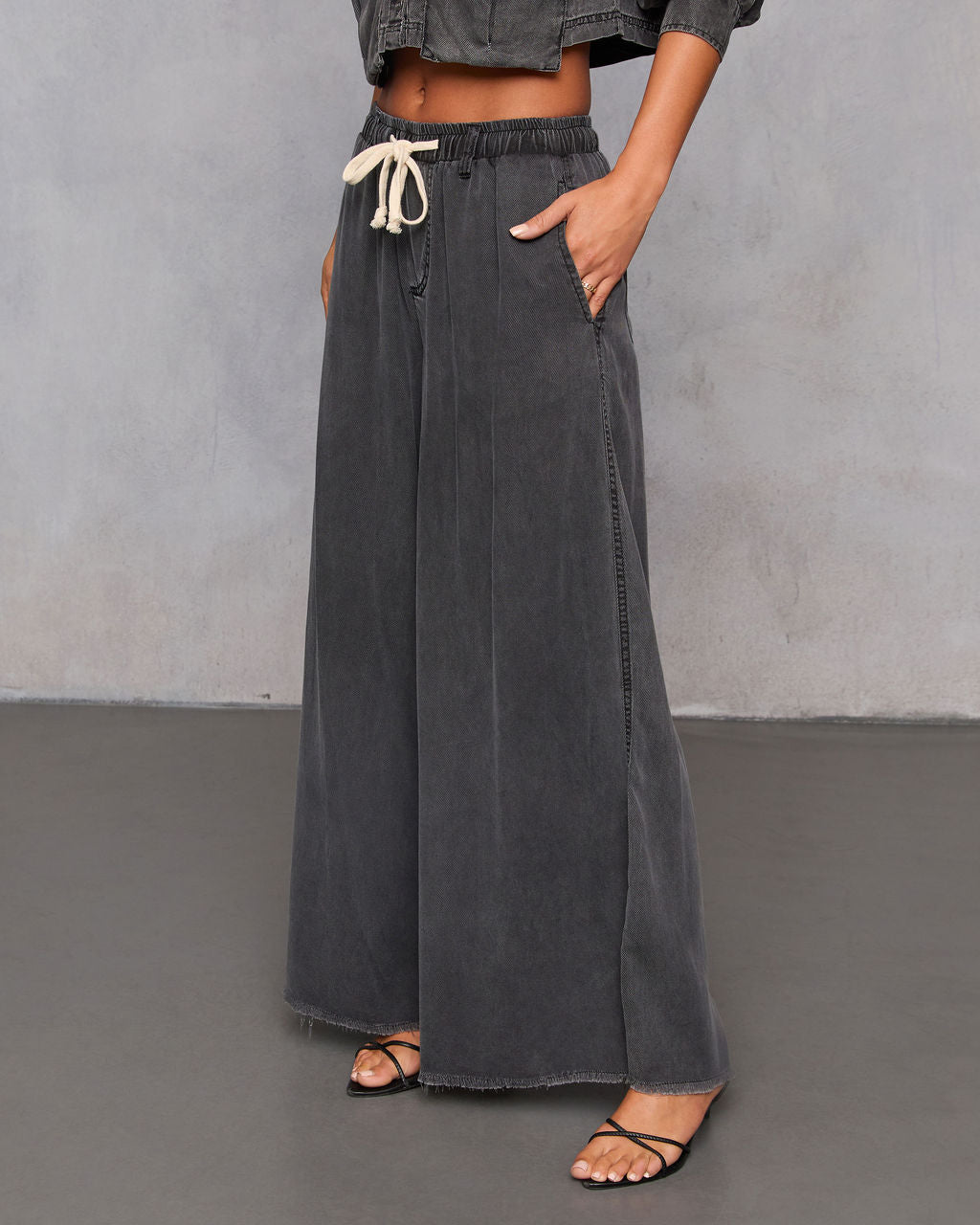Easy Mode Drawstring Wide Leg Pants