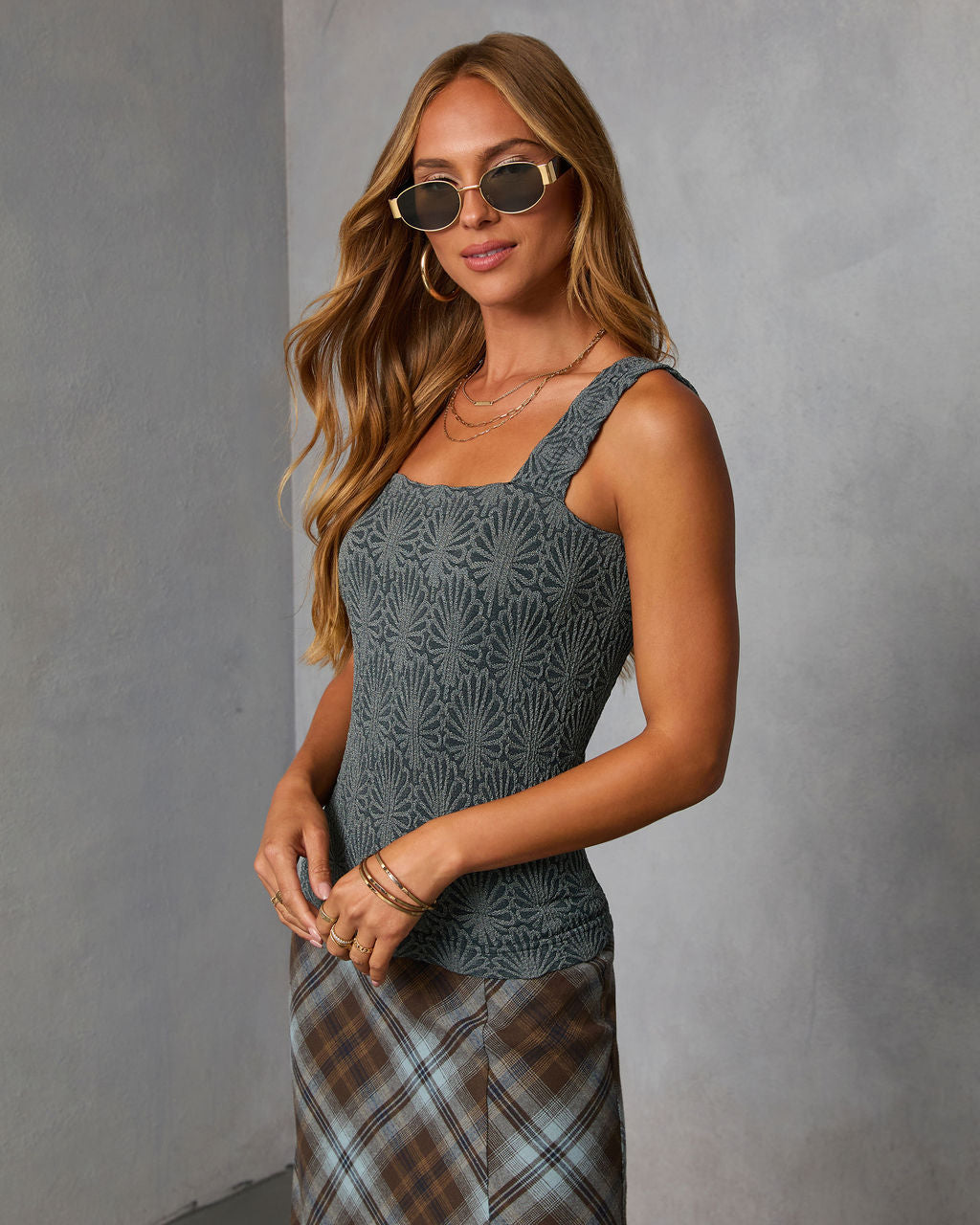 Alysson Seamless Textured Floral Tank