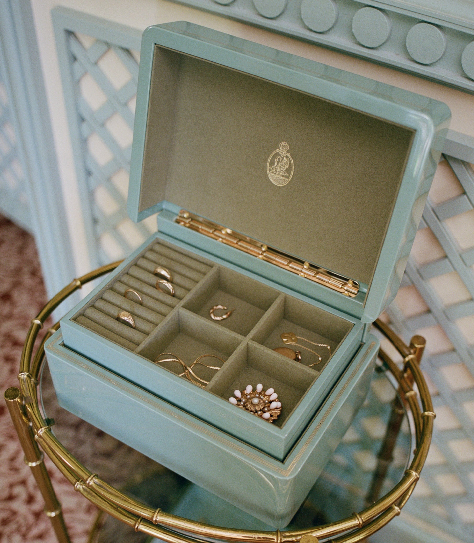 DÔEN & TROVE MINI TRUNK -- MINT GREEN