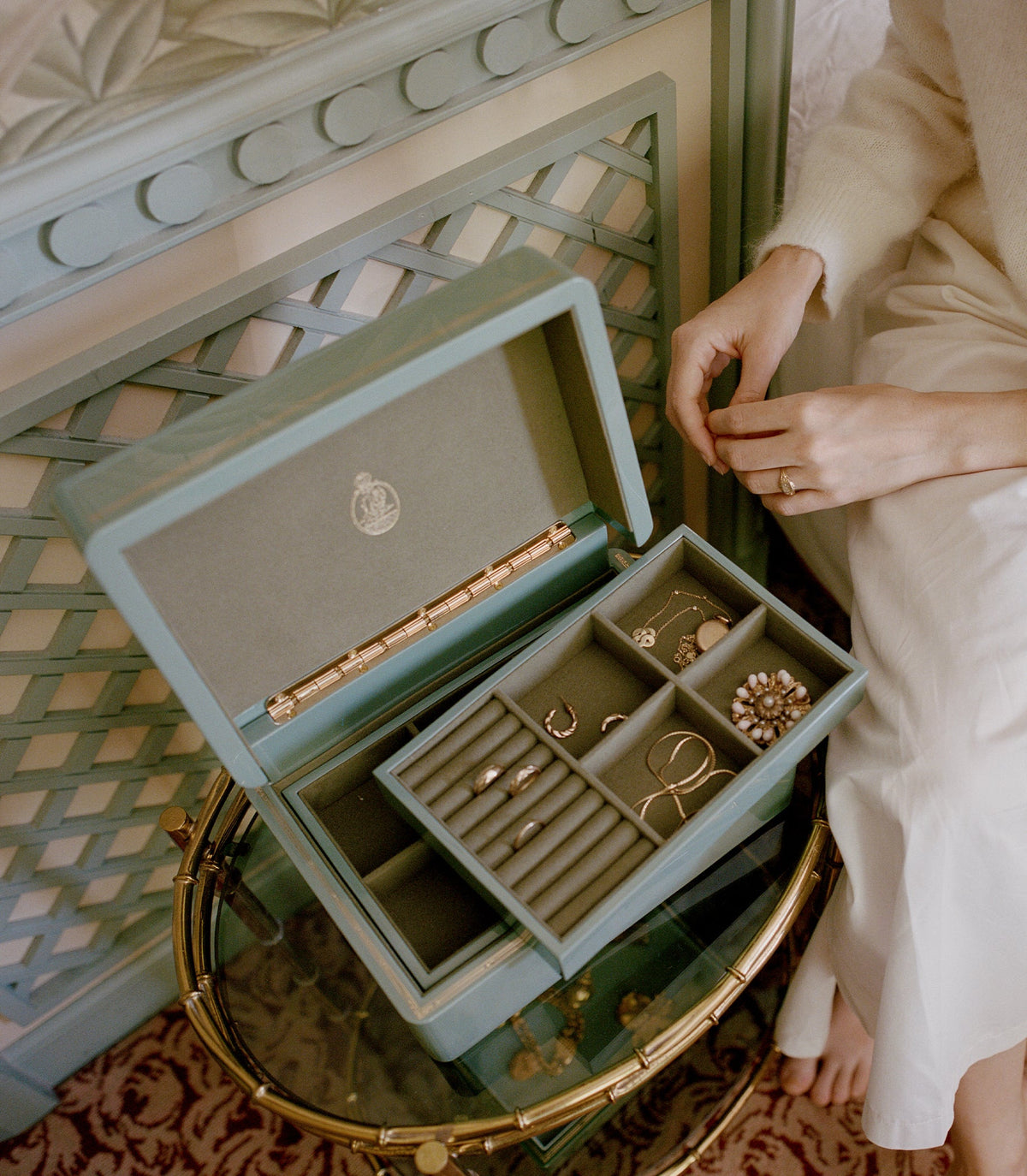 DÔEN & TROVE MINI TRUNK -- MINT GREEN